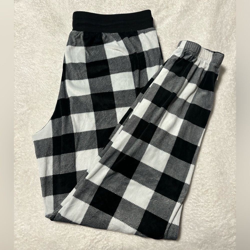 Women’s Plaid Pajama Pants